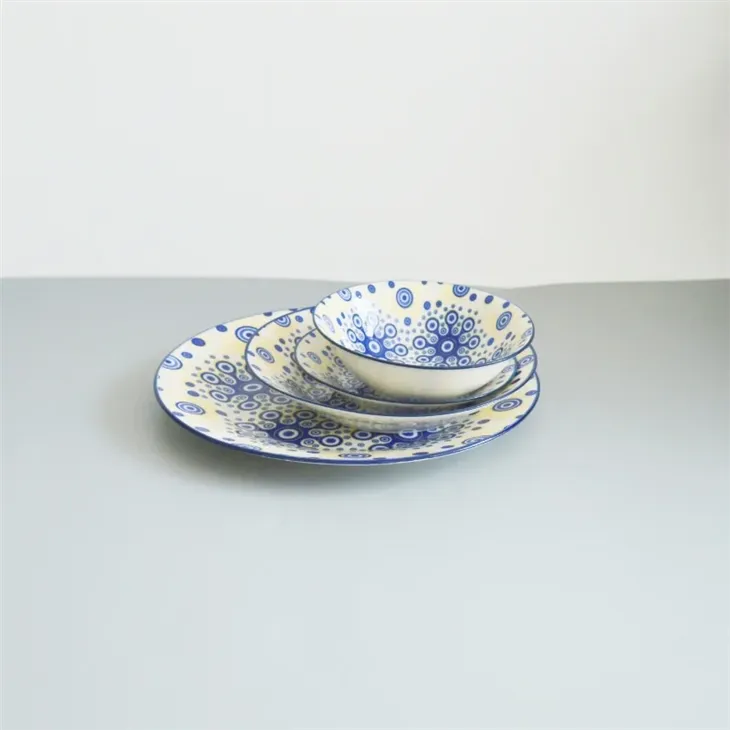 Classic Retro Blue & White Porcelain Plates Set factory