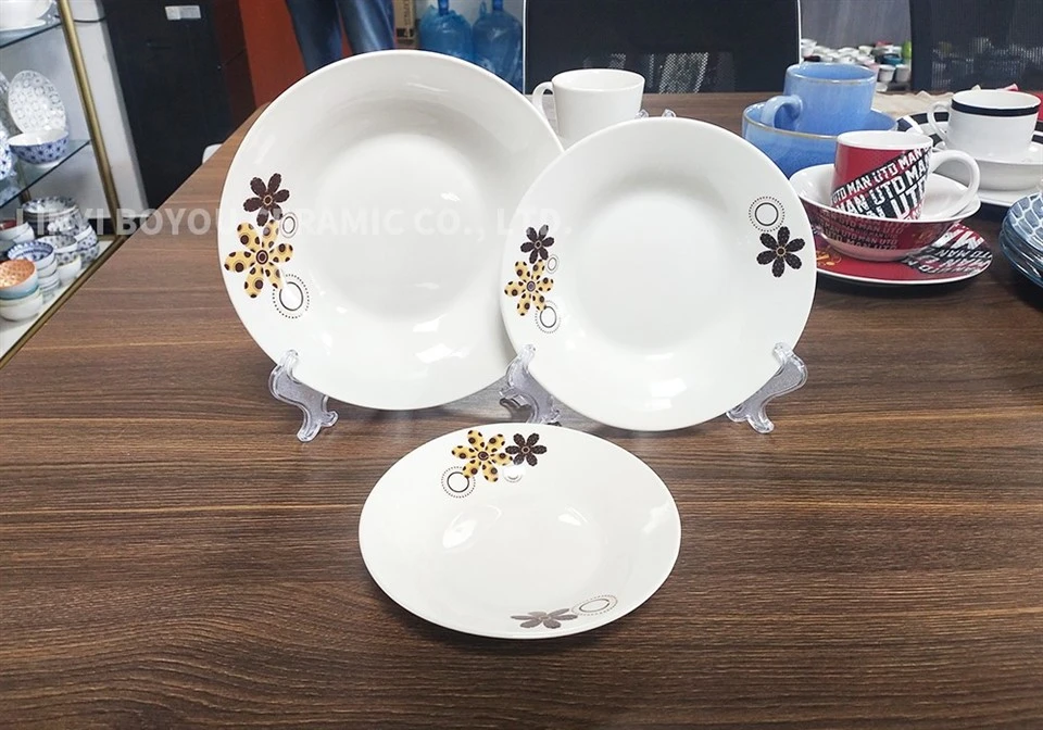 18 Pieces Flower Print Porcelain Set high quality