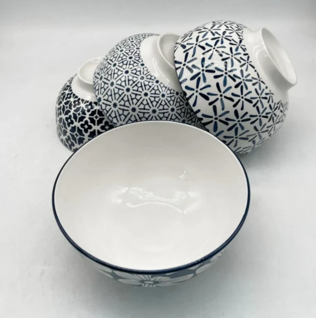 Multi-pattern Blue & White Ceramic Bowls factory